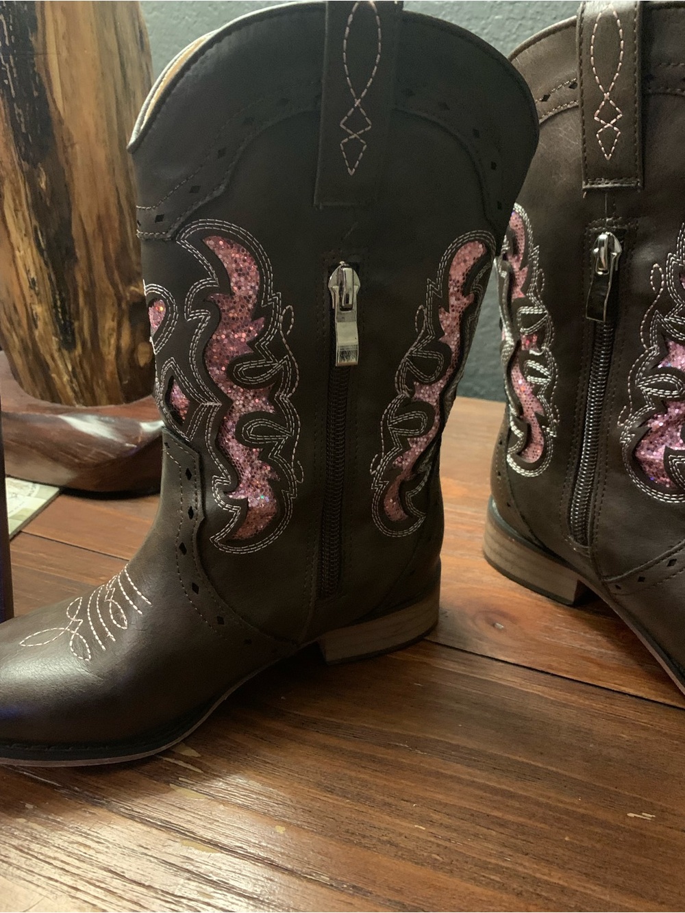 Brown Western Cowgirl Boots with Pink Embroidery - Picture 4 of 7